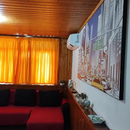 Policlinico La Casa Sotto Il Pergolato